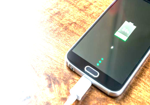 quando caricare la batteria del cellulare - mondoinformatico